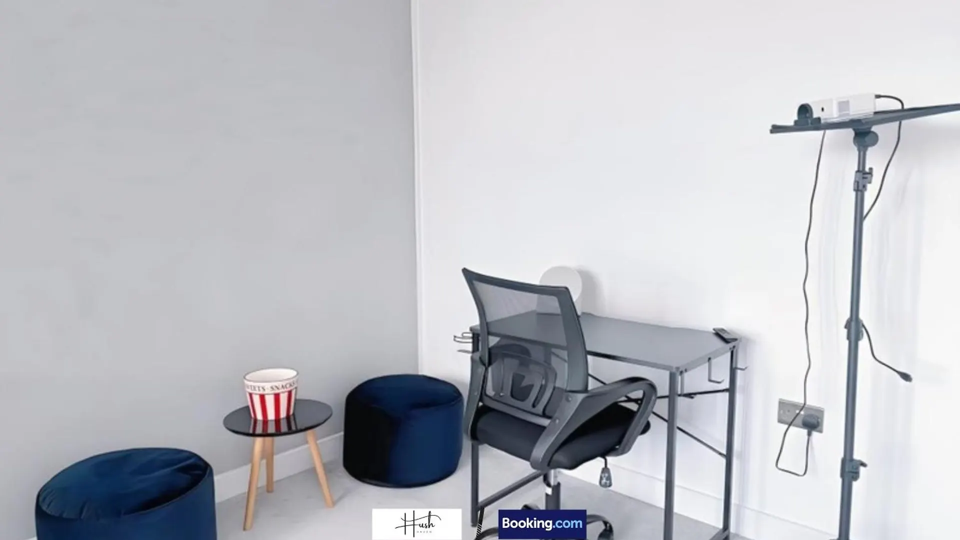 2 Bedroom Apartment At Hush Haven Homes Short Lets And Serviced Accommodation With Netflix, Games & Wi-Fi Kingston upon Hull